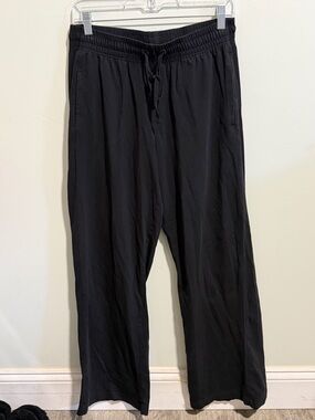 Women’s PACT cotton pants Size Medium